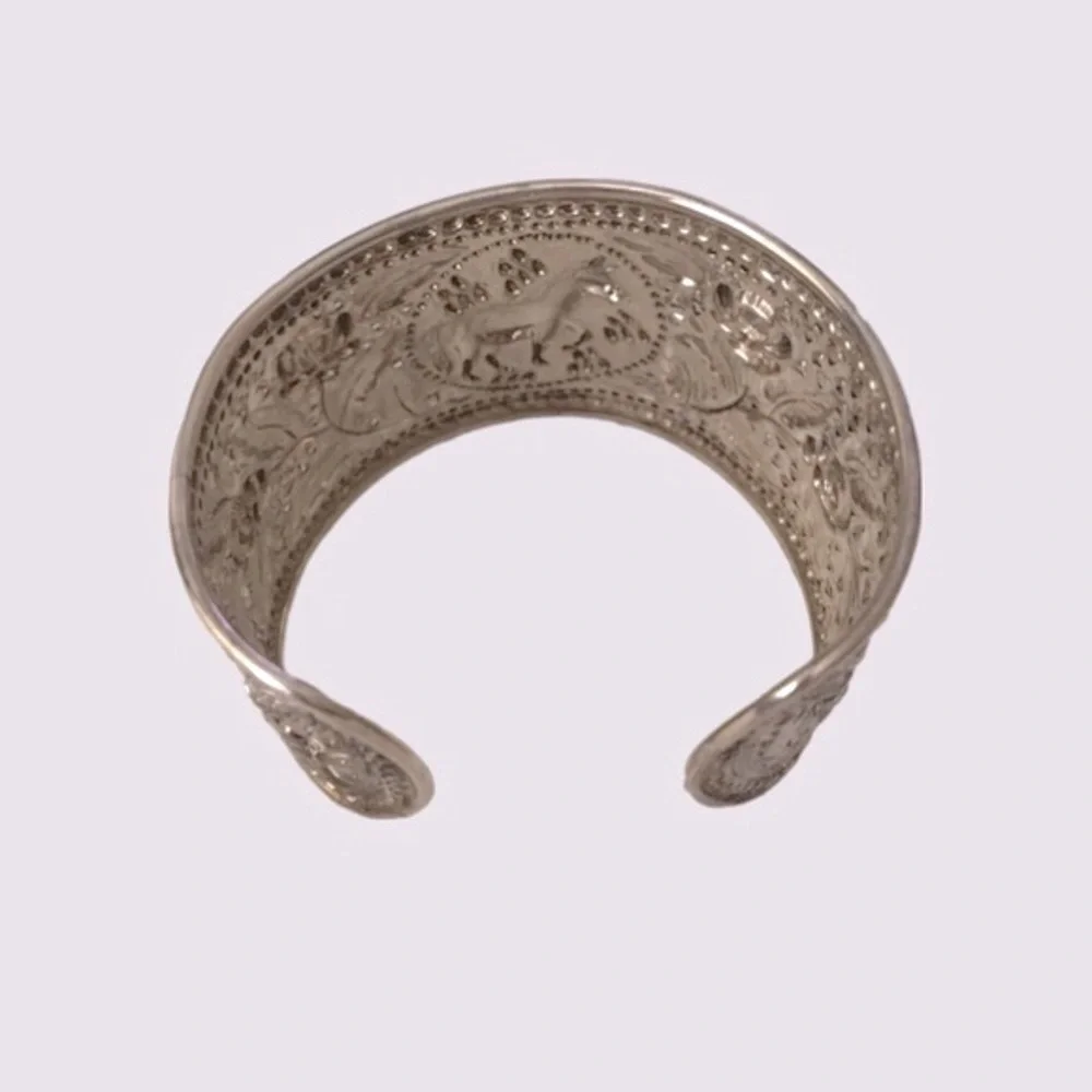 Vintage Equestrian Sterling Silver Wide Cuff Bracelet Stamped 925 - Picture 8 of 12